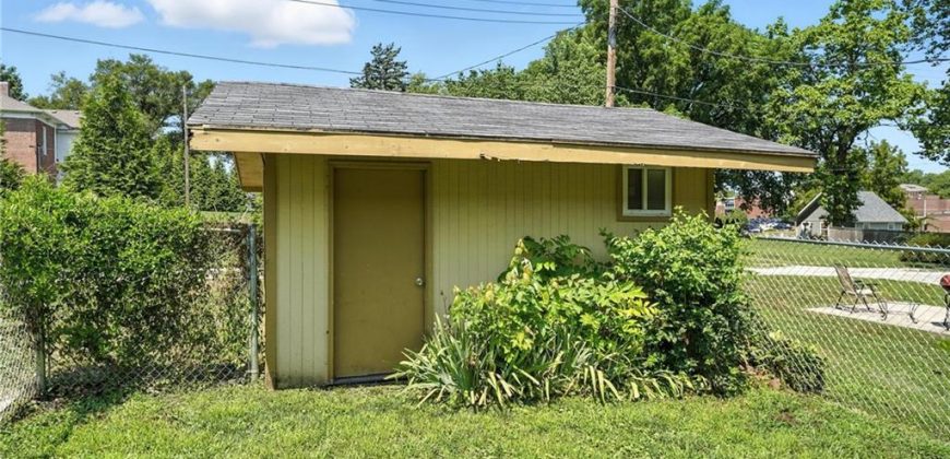 Homes for Sale in Liberty, MO 64068 | 134 S Lincoln Street
