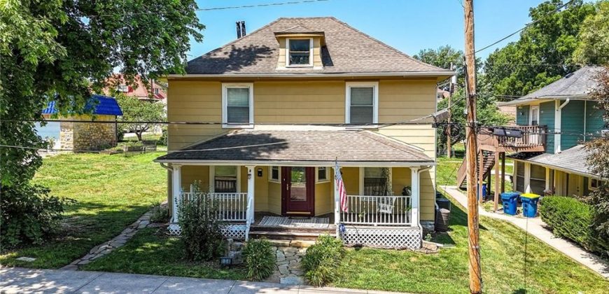 Homes for Sale in Liberty, MO 64068 | 134 S Lincoln Street