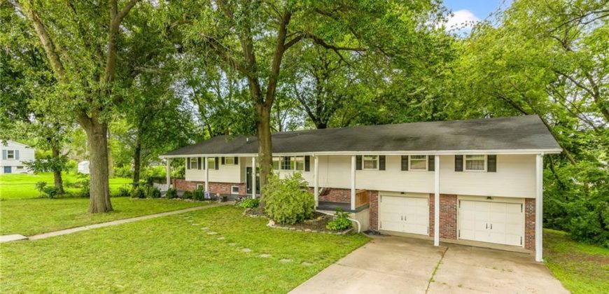 Homes for Sale in Smithville, MO 64089 | 532  Maple Avenue
