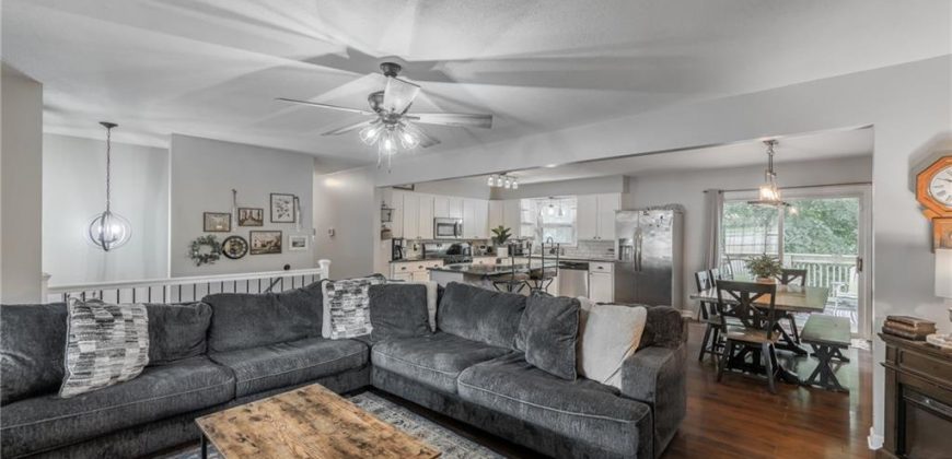 Homes for Sale in Smithville, MO 64089 | 532  Maple Avenue