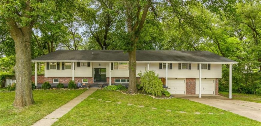 Homes for Sale in Smithville, MO 64089 | 532  Maple Avenue
