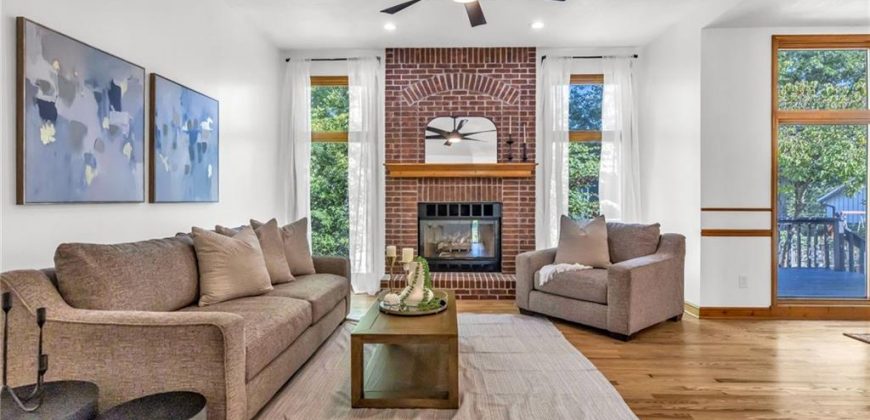 Homes for Sale in Weatherby Lake, MO 64152 | 7803 NW Lynns Lane