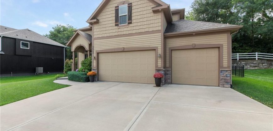 Homes for Sale in Kansas City, MO 64152 | 5862 S National Drive
