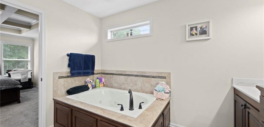 Homes for Sale in Kansas City, MO 64152 | 5862 S National Drive