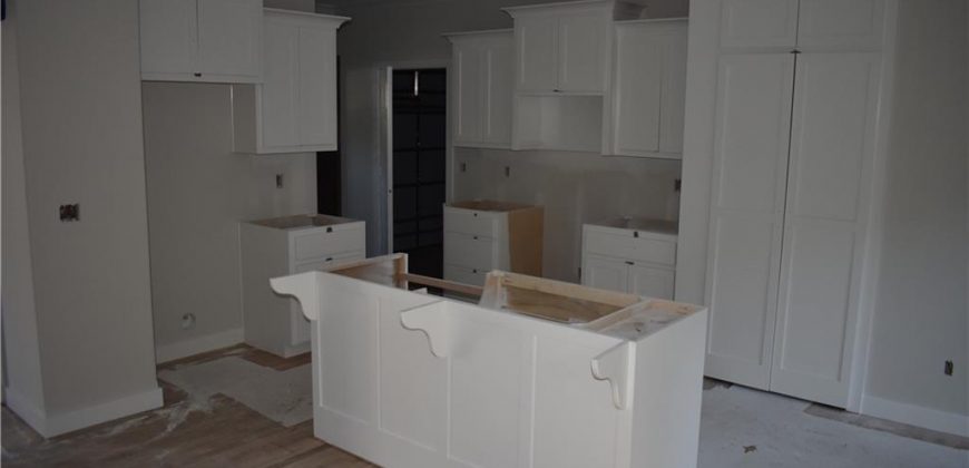 Homes for Sale in Kearney, MO 64060 | 1302  Melissa Court