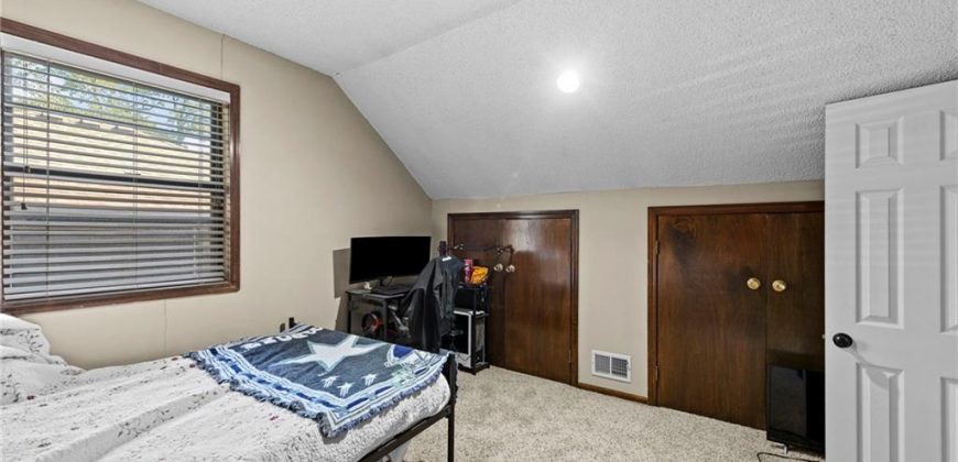 Homes for Sale in Kansas City, MO 64155 | 1004 NE 87th Terrace