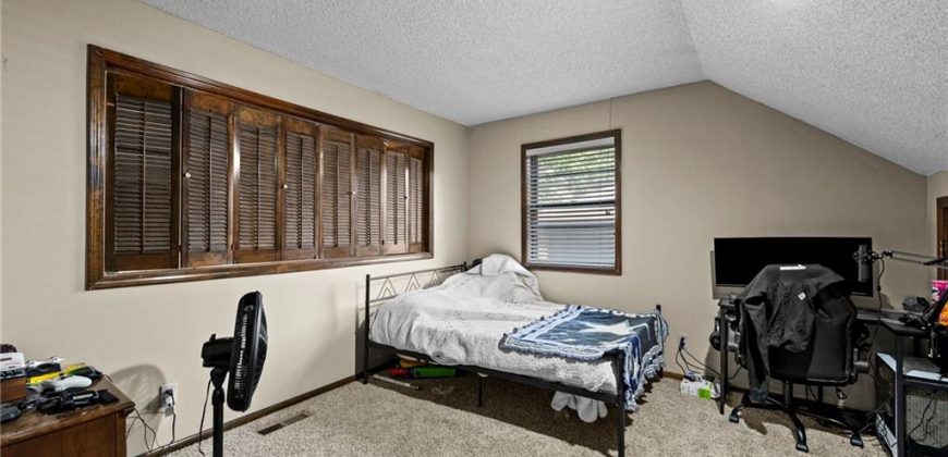 Homes for Sale in Kansas City, MO 64155 | 1004 NE 87th Terrace