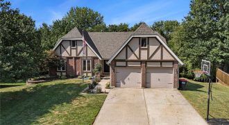 Homes for Sale in Kearney, MO 64060 | 1404  Colony Drive