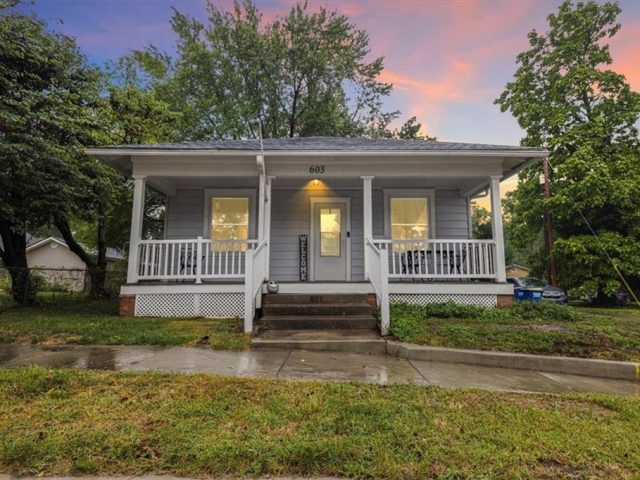 Homes for Sale in Liberty, MO 64068 | 603 E Mill Street