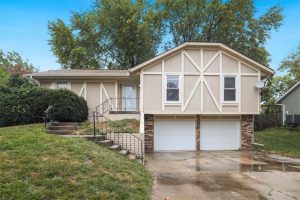 8702--Linda-Lane-mls-2566941-image-1