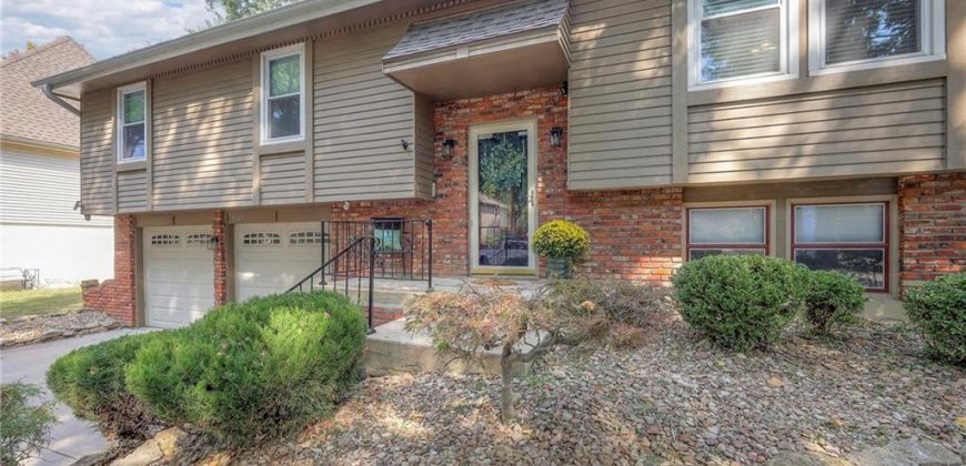 Homes for Sale in Kansas City, MO 64155 | 9943 N Harrison Drive
