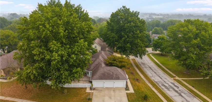 Homes for Sale in Liberty, MO 64068 | 1300  BELL Circle