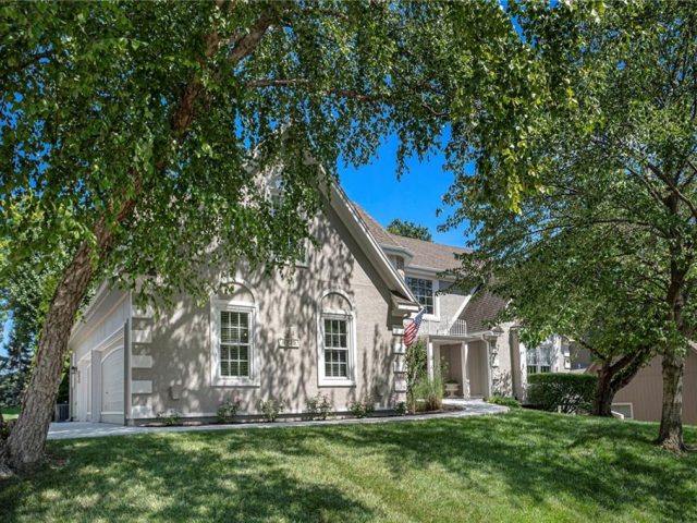 Homes for Sale in Parkville, MO 64152 | 6735 NW Monticello Terrace