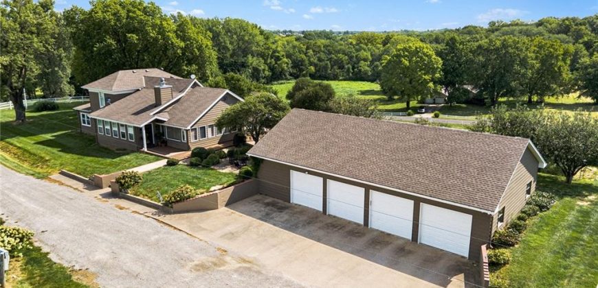 Homes for Sale in Smithville, MO 64089 | 16695  B Highway