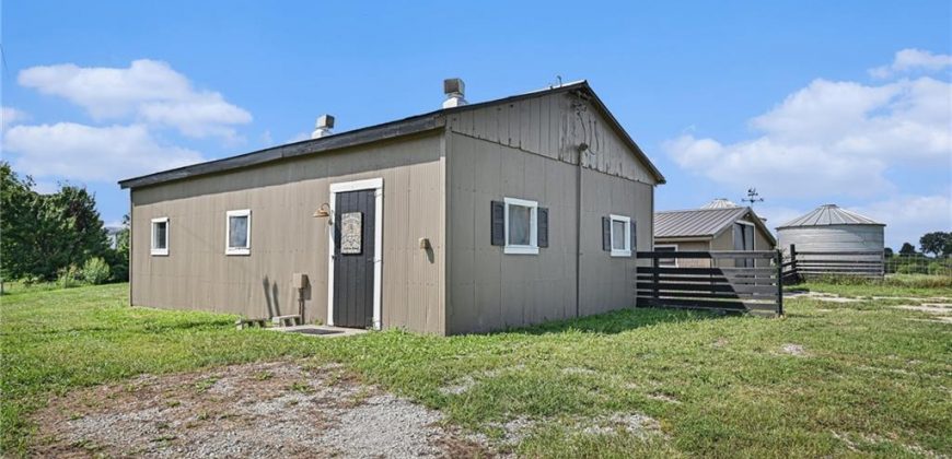 Homes for Sale in Smithville, MO 64089 | 16695  B Highway