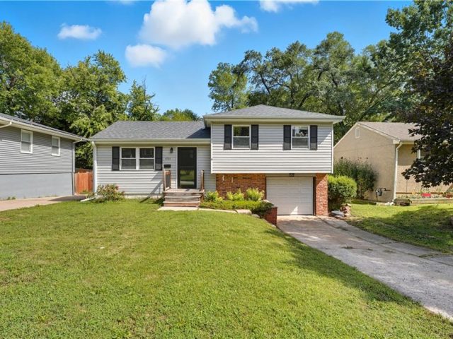 Homes for Sale in Kansas City, MO 64117 | 4729 N BRISTOL Avenue