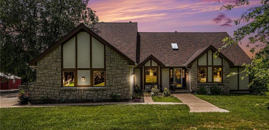 Homes for Sale in Liberty, MO 64068 | 17403  H Highway