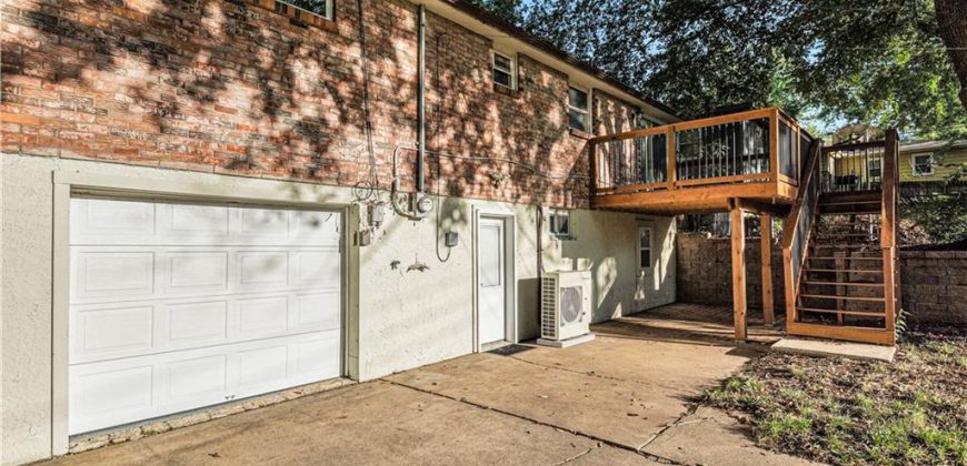 Homes for Sale in Kansas City, MO 64117 | 4020 N Spruce Avenue