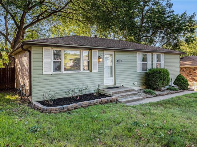 Homes for Sale in Kansas City, MO 64117 | 4020 N Spruce Avenue
