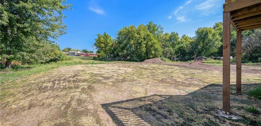 Homes for Sale in Smithville, MO 64089 | 523  Hawthorne Street