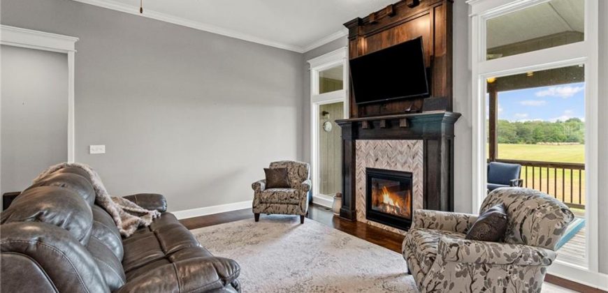 Homes for Sale in Kansas City, MO 64155 | 2010 NE 114th Terrace