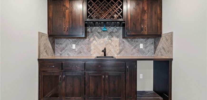 Homes for Sale in Kansas City, MO 64155 | 2010 NE 114th Terrace