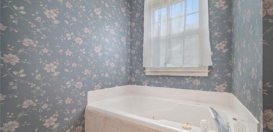 Homes for Sale in Smithville, MO 64089 | 103  Cedar Street