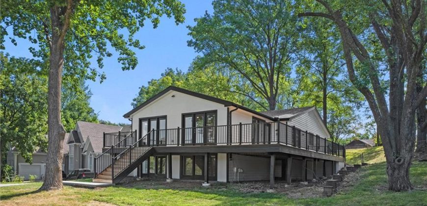 Homes for Sale in Weatherby Lake, MO 64152 | 7809 NW Scenic Drive