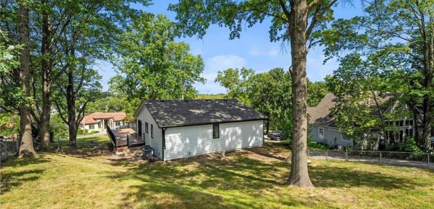 Homes for Sale in Weatherby Lake, MO 64152 | 7809 NW Scenic Drive
