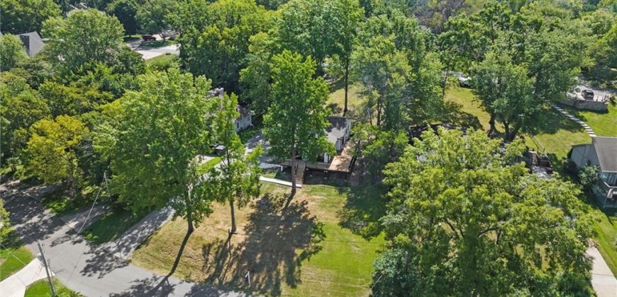 Homes for Sale in Weatherby Lake, MO 64152 | 7809 NW Scenic Drive