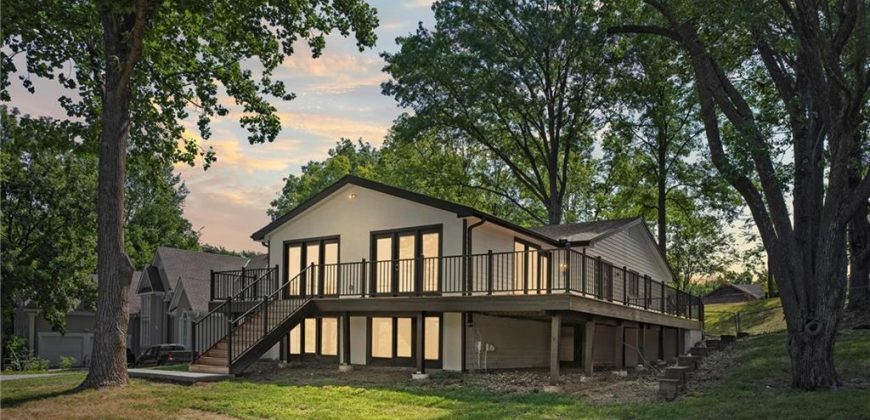 Homes for Sale in Weatherby Lake, MO 64152 | 7809 NW Scenic Drive