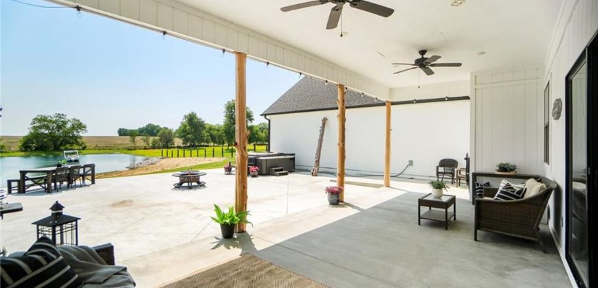 Homes for Sale in Smithville, MO 64089 | 18723  County Line Road