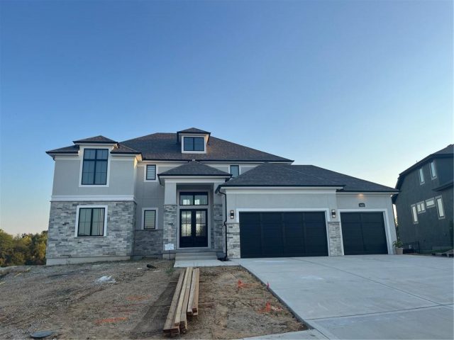 Homes for Sale in Kansas City, MO 64155 | 3415 NE 102nd Street