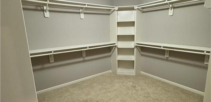 Homes for Sale in Kansas City, MO 64154 | 6715 NW 102nd Terrace