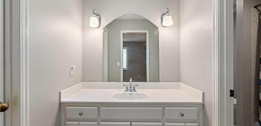 Homes for Sale in Kansas City, MO 64154 | 6715 NW 102nd Terrace