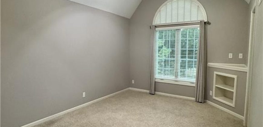 Homes for Sale in Kansas City, MO 64154 | 6715 NW 102nd Terrace