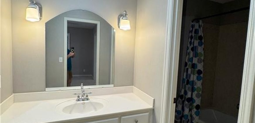 Homes for Sale in Kansas City, MO 64154 | 6715 NW 102nd Terrace