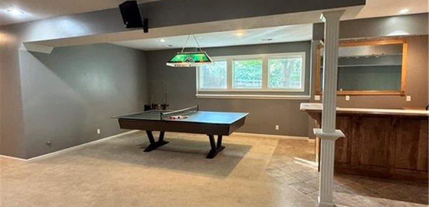 Homes for Sale in Kansas City, MO 64154 | 6715 NW 102nd Terrace