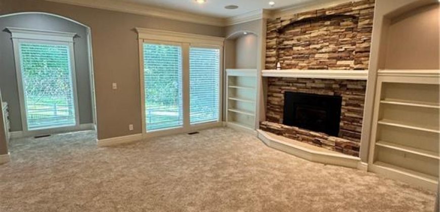 Homes for Sale in Kansas City, MO 64154 | 6715 NW 102nd Terrace