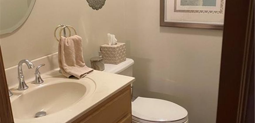 Homes for Sale in Gladstone, MO 64119 | 3105 NE 70 Street