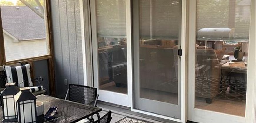 Homes for Sale in Gladstone, MO 64119 | 3105 NE 70 Street