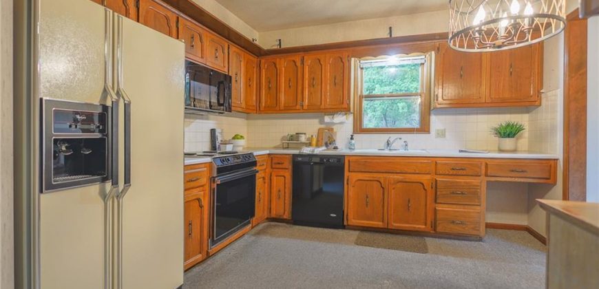 Homes for Sale in Liberty, MO 64068 | 1541 N Withers Road