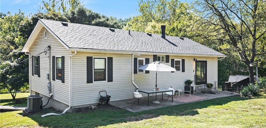 Homes for Sale in Kansas City, MO 64151 | 5501 N Lucerne Avenue