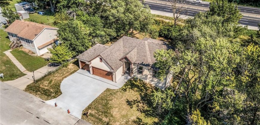 Homes for Sale in Kansas City, MO 64116 | 3711 N Wayne Avenue