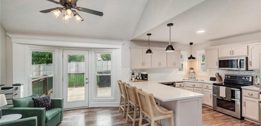 Homes for Sale in Smithville, MO 64089 | 310  Mesa Drive