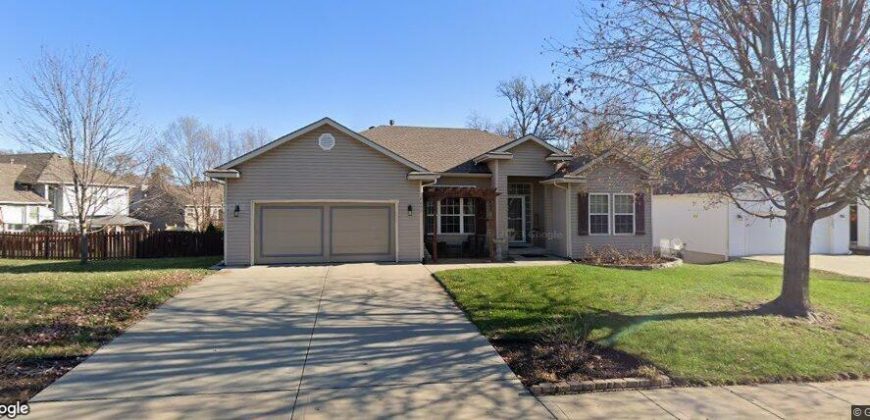 Homes for Sale in Kansas City, MO 64154 | 8627 N BELTON Avenue