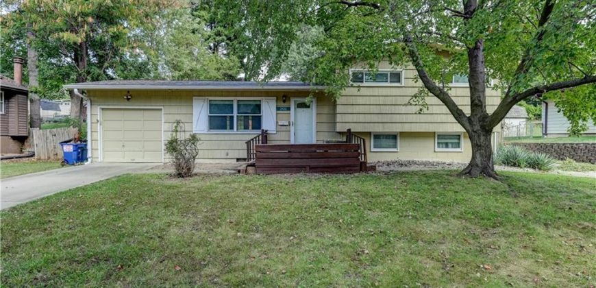 Homes for Sale in Kansas City, MO 64118 | 2400 NE SHADY LANE Drive
