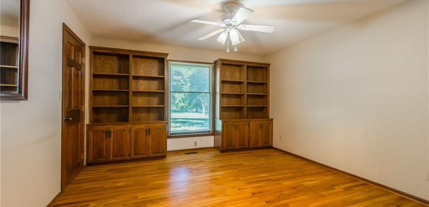 Homes for Sale in Liberty, MO 64068 | 304  Nashua Road