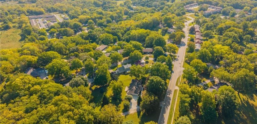 Homes for Sale in Liberty, MO 64068 | 304  Nashua Road