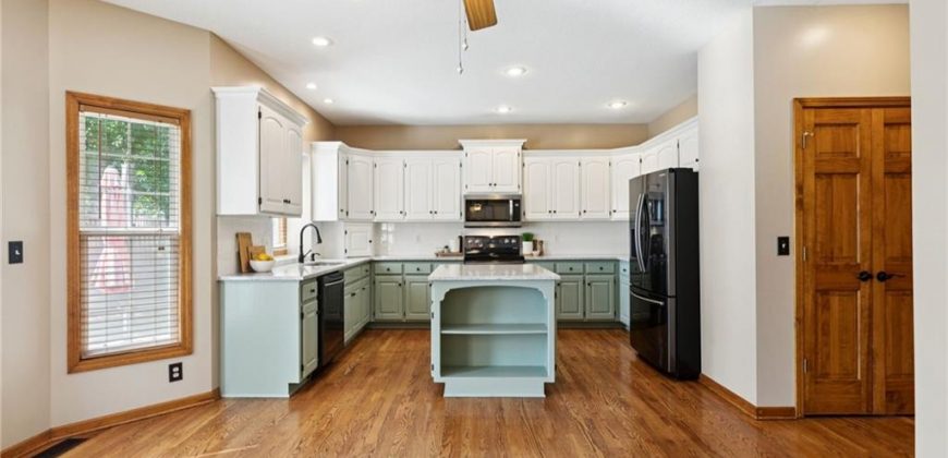 Homes for Sale in Kearney, MO 64060 | 401 W 11th Terrace